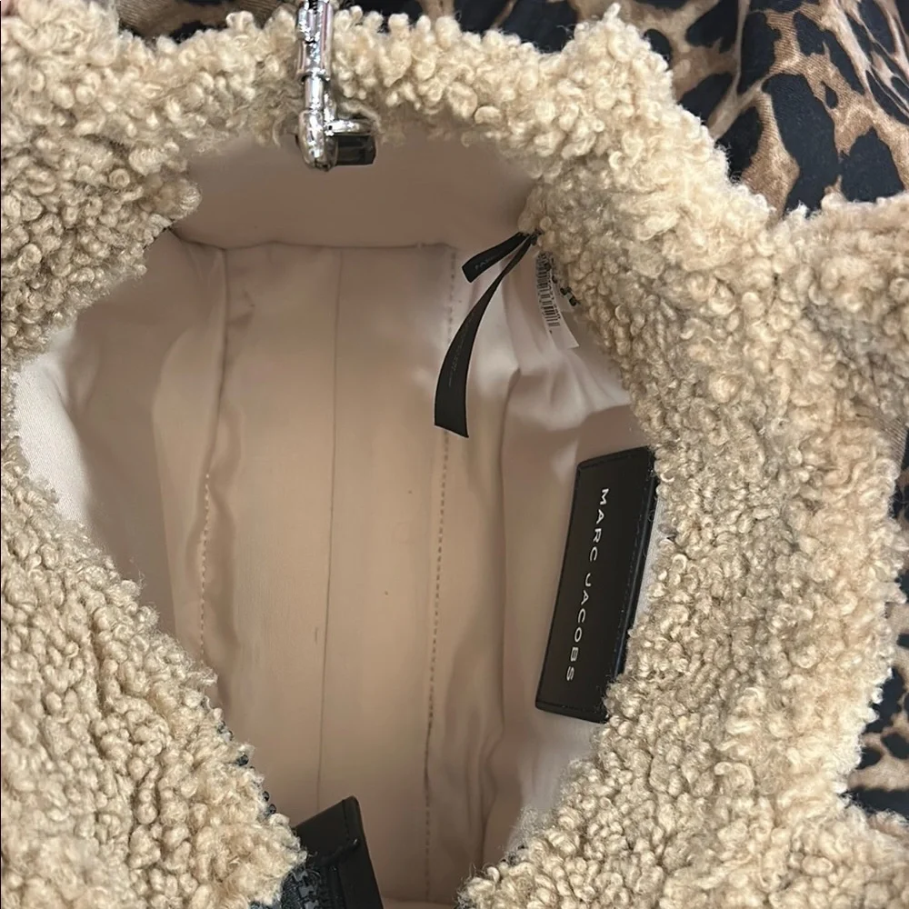 Marc Jacobs Tan and Black Teddy Tote Bag - Picture 2 of 4